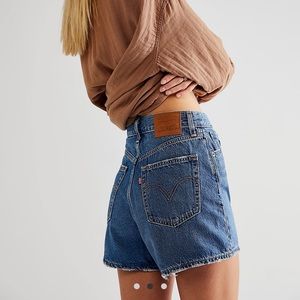 Levi's high loose shorts - NWOT